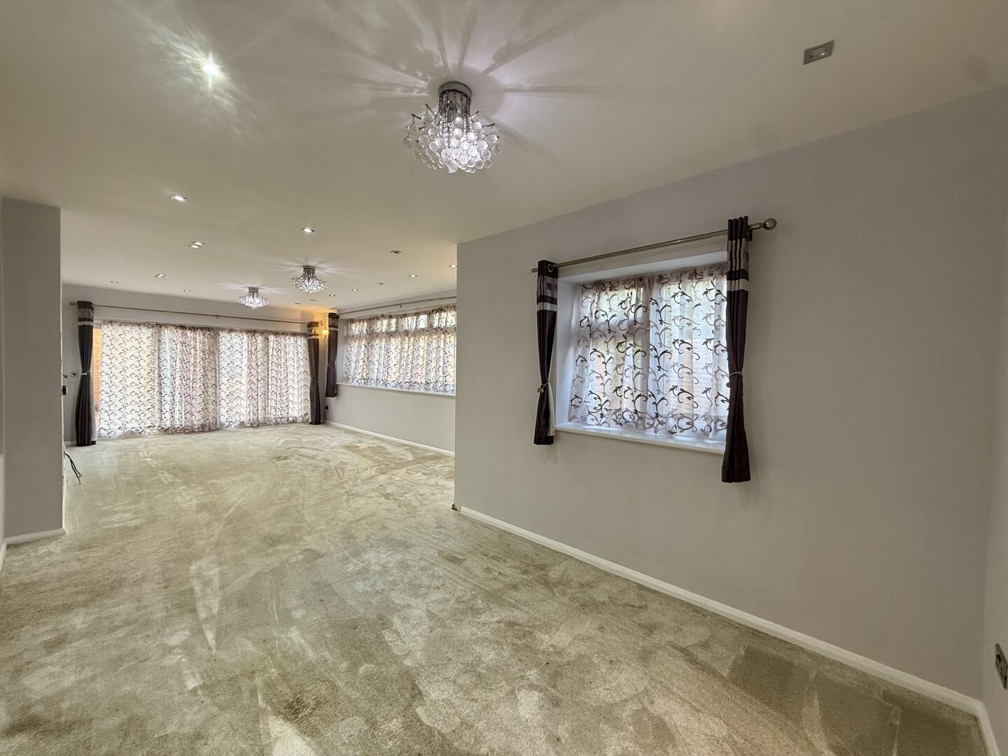 6 bed property in Selby Gardens, Southall